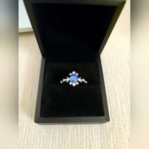 Feyre's Ring Maas Wanderlust